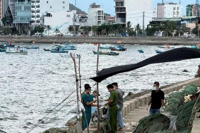 Phát hiện thi thể người đàn ông tại bờ kè biển Nha Trang