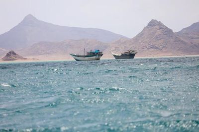Tàu chở dầu né Biển Đỏ sau các cuộc tấn công của Houthi