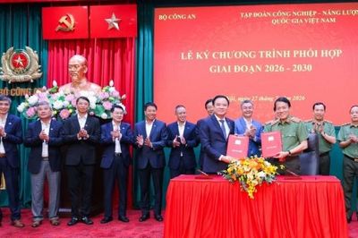 [VIDEO] Bộ Công an và Petrovietnam phối hợp bảo đảm an ninh, an toàn, phát triển công nghiệp - năng lượng