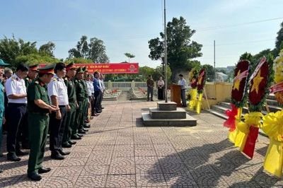 PTSC Quảng Ngãi tri ân người có công với cách mạng xã Vạn Tường