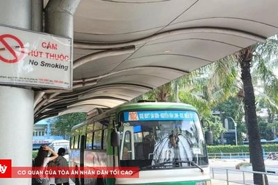 Giao thông công cộng không khói thuốc: Lợi ích không của riêng ai