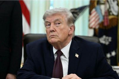 'Phó tướng' khuyên ông Trump tránh leo thang căng thẳng với Iran