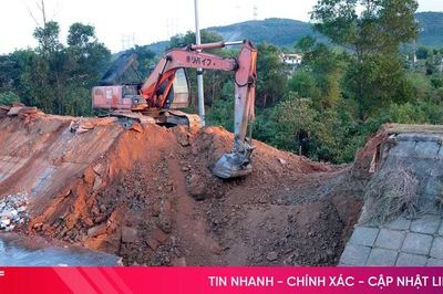 Thi công ngày đêm khắc phục sạt lở, vỡ cục bộ mái kênh Sông Rác