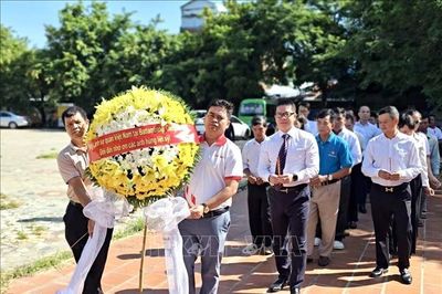 Nhiều hoạt động tri ân các anh hùng liệt sĩ tại Campuchia