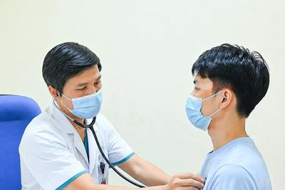 Nam thanh niên vỡ phế nang, khí tràn lên cổ sau 1 tuần ho không dứt