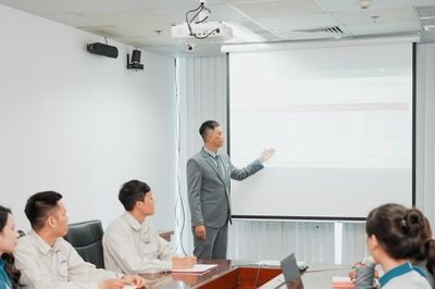 Vì sao doanh nghiệp ngày càng coi trọng chuẩn hóa vận hành?
