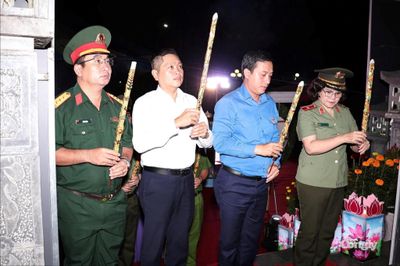 Tuổi trẻ Tây Ninh thắp nến tri ân các Anh hùng liệt sĩ