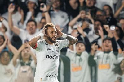 Neymar tự ý bỏ buổi tập sau lùm xùm ở Santos, lên tiếng bác bỏ tin xúc phạm đồng đội trẻ
