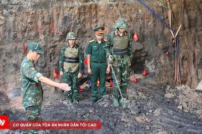Quy tập thêm 8 bộ hài cốt liệt sĩ tại Công viên Lê Thị Riêng