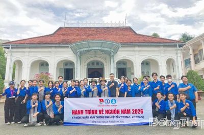 Tuổi trẻ Đồng Tháp về nguồn và trải nghiệm văn hóa truyền thống