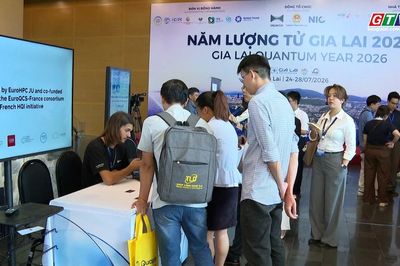 Triển lãm công nghệ quy tụ gần 30 gian hàng về lượng tử, bán dẫn và siêu dẫn
