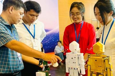 Đưa khoa học lượng tử và bán dẫn đến gần hơn với công chúng