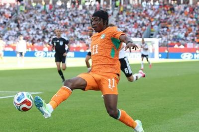 PSG rút khỏi thương vụ Yan Diomande: Tuyên ngôn kỷ luật trước sức ép 120 triệu euro từ Real Madrid