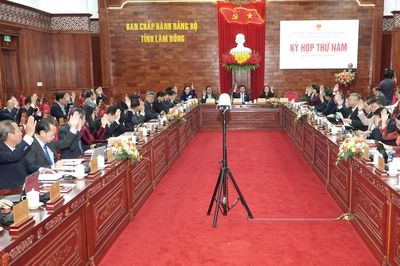 HĐND tỉnh Lâm Đồng thông qua 17 nghị quyết quan trọng