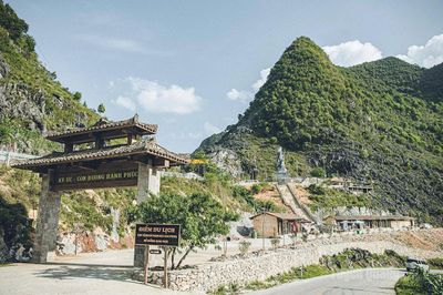 Cụm tượng đài Thanh niên xung phong mở đường Hạnh Phúc được công nhận thành Điểm du lịch