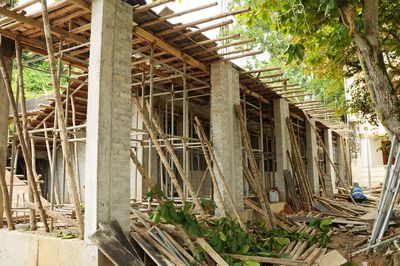 Đẩy nhanh tiến độ cải tạo, sửa chữa Trường Tiểu học Phùng Chí Kiên