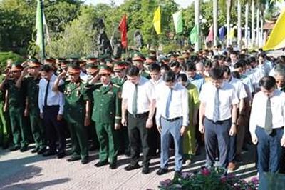 Truy điệu và an táng hài cốt liệt sĩ vừa được tìm thấy tại Ga Hương Thủy