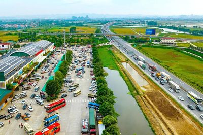 Bộ Xây dựng yêu cầu các địa phương khẩn trương đầu tư đồng bộ trạm dừng nghỉ trên cao tốc