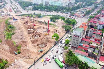 3 dự án giao thông trọng điểm Hà Nội vẫn 'kẹt' tiến độ vì 'nút thắt' mặt bằng