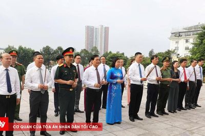 Lãnh đạo tỉnh Bắc Ninh dâng hương tưởng niệm các Anh hùng liệt sĩ