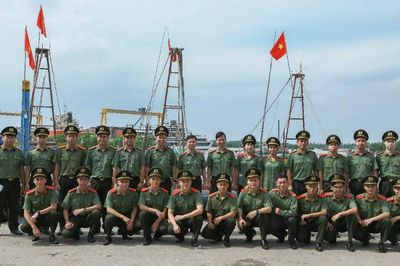 Lan tỏa phong trào thi đua 'Ba nhất' vì nhân dân phục vụ