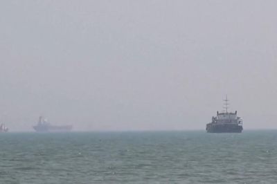 Iran chặn 6 tàu tại eo biển Hormuz