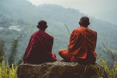Tỳ kheo tạo điều vô phước và khiến cho Chính pháp biến mất