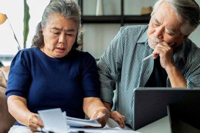 Về già dù lương cao hay thấp: Nhất định phải chuẩn bị sẵn '5 quân bài' này để sống an nhàn đến cuối đời