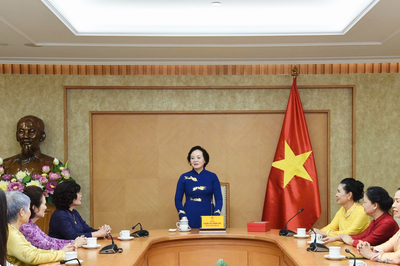 Đẩy nhanh xây dựng hồ sơ đề nghị UNESCO ghi danh áo dài Việt Nam