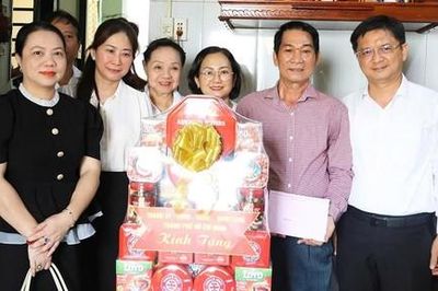 Nhân kỷ niệm 79 năm Ngày Thương binh - Liệt sĩ (27/7/1947 - 27/7/2026): Lãnh đạo TP.Hồ Chí Minh thăm, tặng quà thương binh tiêu biểu trên địa bàn Thành phố