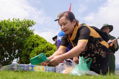 'Chiến dịch 500 ngày đêm': Lập sẵn 'nơi yên nghỉ' cho liệt sĩ cạnh cha mẹ, gia đình người phụ nữ ở Hà Nội mòn mỏi chờ 'anh' trở về