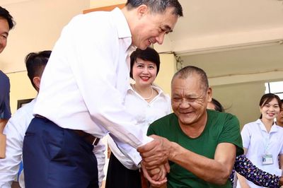 Thứ trưởng Trần Văn Thuấn: Chăm sóc Người có công bằng trách nhiệm và lòng biết ơn