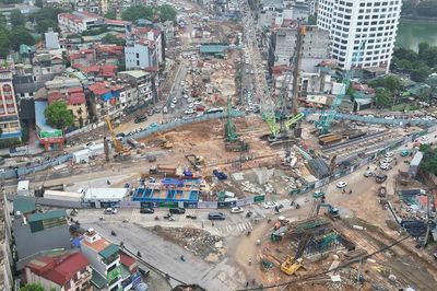 Ga ngầm Vành đai 1 triển khai tường vây sâu 42m