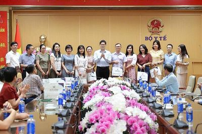 Bộ Y tế gặp mặt thương binh, thân nhân gia đình cán bộ có công với cách mạng