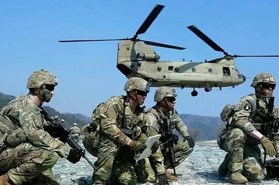 Mỹ bắt đầu rà soát hiện diện quân sự tại châu Âu