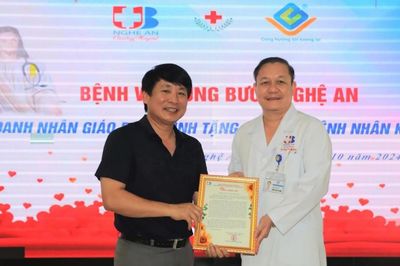 Thắp ngọn lửa yêu thương từ trái tim người thầy thuốc