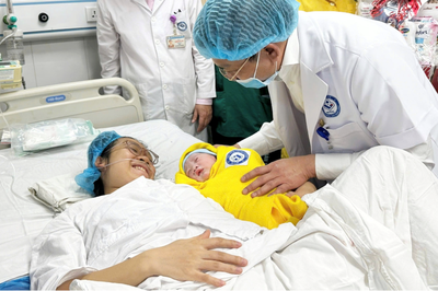 Đẩy mạnh tuyên truyền sinh đủ 2 con trước 35 tuổi