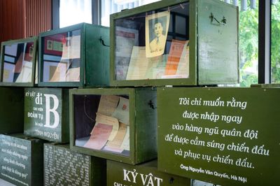 Sổ tiết kiệm, vàng bạc của cán bộ đi B chưa tìm được chủ nhân