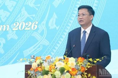 Tân Chủ tịch Ủy ban nhân dân tỉnh Quảng Ngãi: 5 nhiệm vụ trọng tâm phát triển Quảng Ngãi thành một cực tăng trưởng năng động