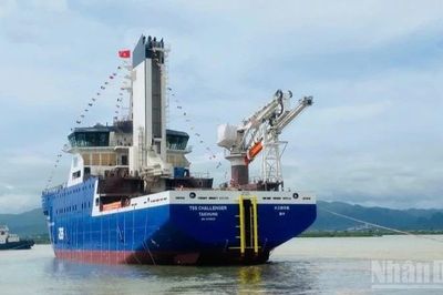 Hạ thủy thành công tàu dịch vụ điện gió hiện đại CSOV