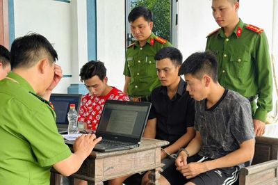 'Con nghiện' lộ diện
