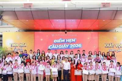 'Điểm hẹn Cầu Giấy 2026' gieo khát vọng, tiếp lửa hành trình mới cho học sinh