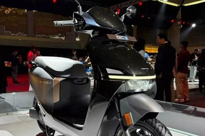 Cận cảnh xe máy điện Honda QC3 vừa ra mắt tại Ấn Độ