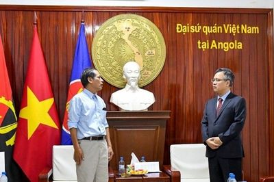 Đại sứ quán Việt Nam tại Angola tổ chức gặp mặt cựu chiến binh Việt Nam