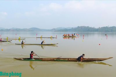 Gìn giữ nét văn hóa của đồng bào M'nông R'lâm bên hồ Lắk