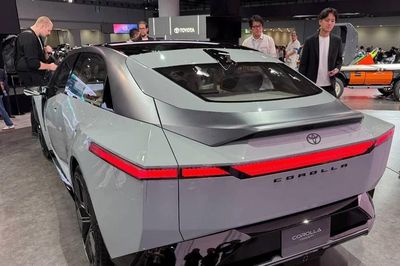 Xe bán chạy nhất lịch sử Toyota lộ thông tin bản mới
