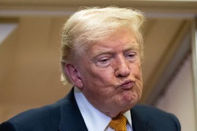 Tổng thống Trump: Mỹ đủ vũ khí cho chiến sự với Iran