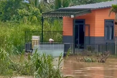 Mưa lớn gây ngập hơn 100 căn nhà ở Lâm Đồng