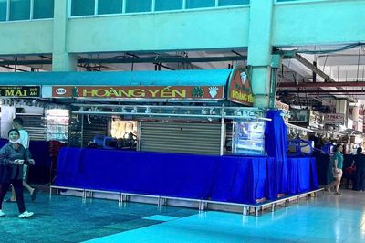 Phố kim cương đóng cửa, tháo biển cả loạt, Chủ tịch hội cảnh báo về đá quý
