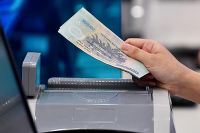 Vay 200 triệu trong 5 năm lãi suất bao nhiêu?